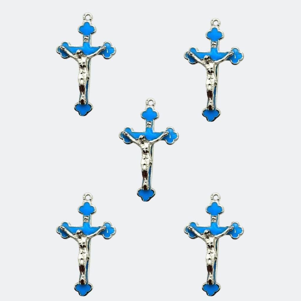 COD:4031/561 - Cruz Resinada - Cor Azul - 5,5 X 3,2 CM Banho Níquel Prata