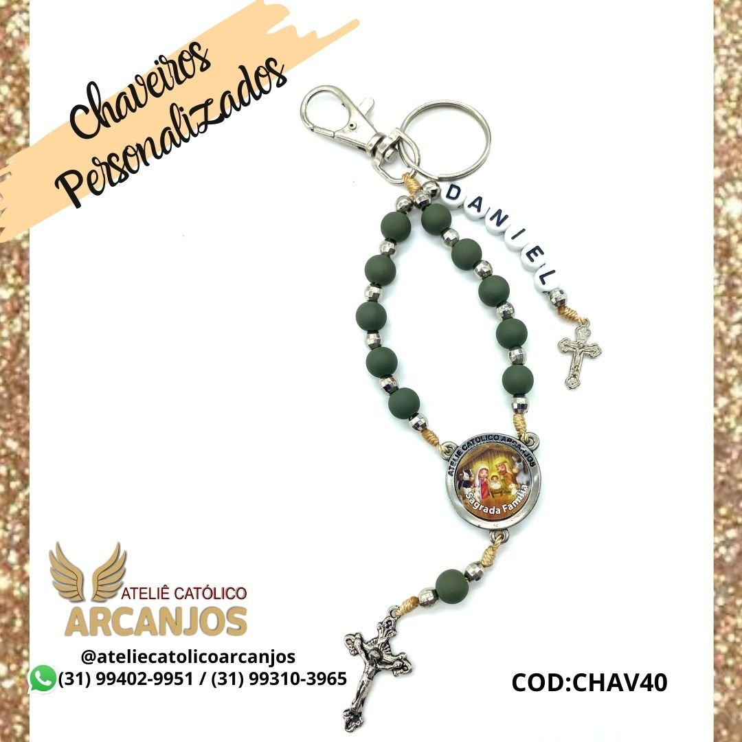 Cod:CHAV40-Chaveiro Personalizado-Verde Militar- 1 nome ( Letra Preta c/ fundo branco redonda)-Medalha Ateliê