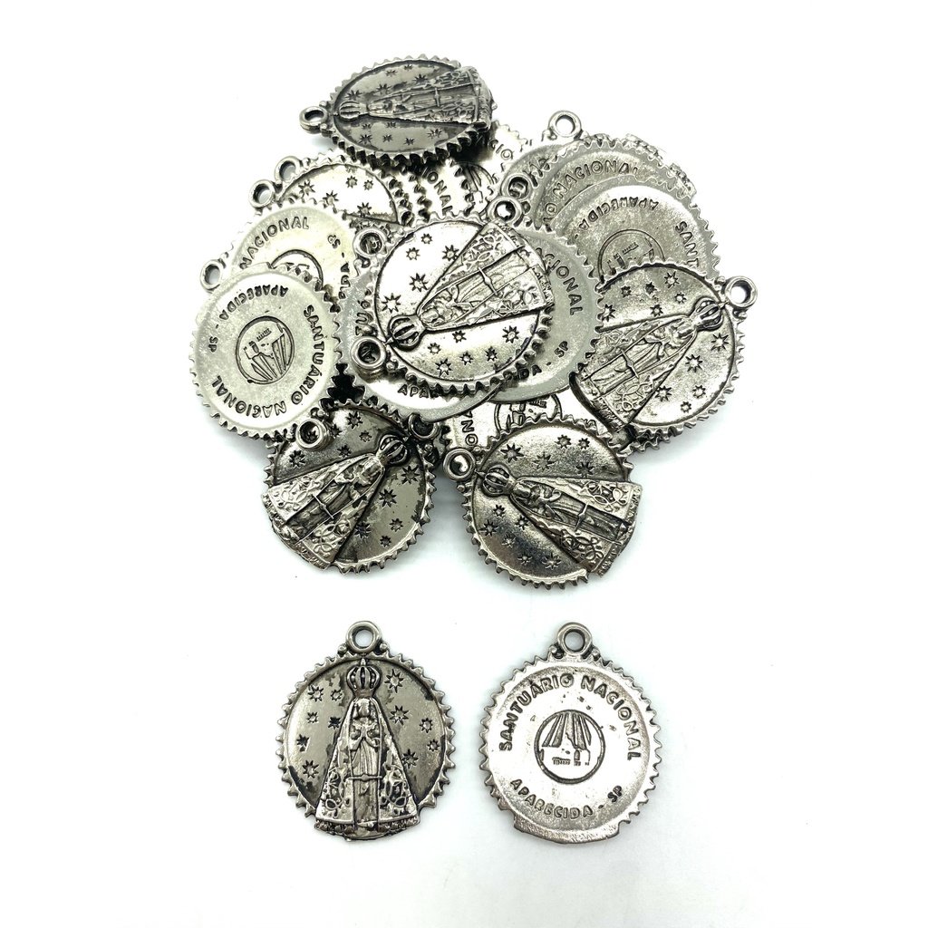 CRUZ RESINADA EM COR - COD:4031 Resina Branca 5,5CM X 3,2CM