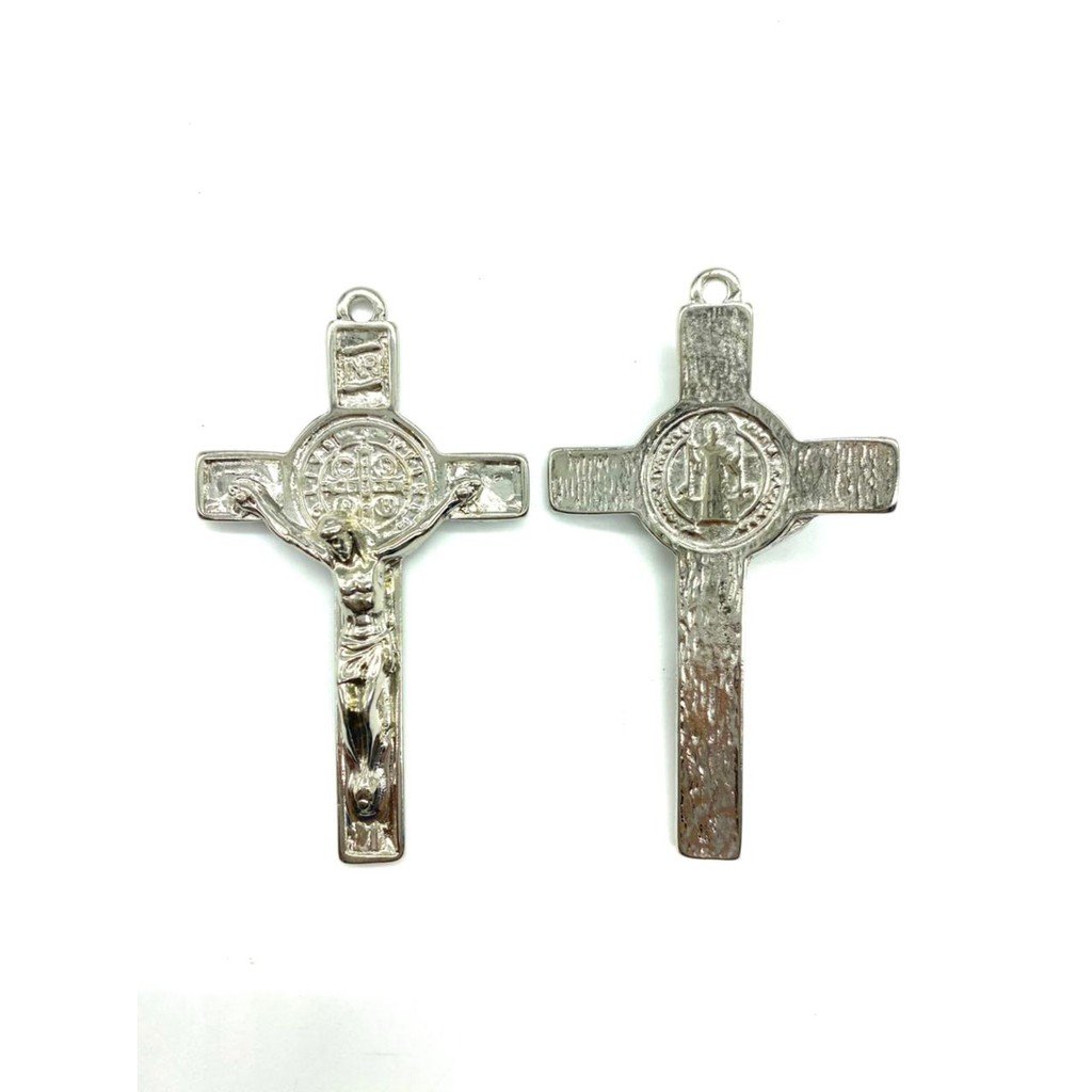 CRUZ RESINADA EM COR - COD:4031 Resina Branca 5,5CM X 3,2CM