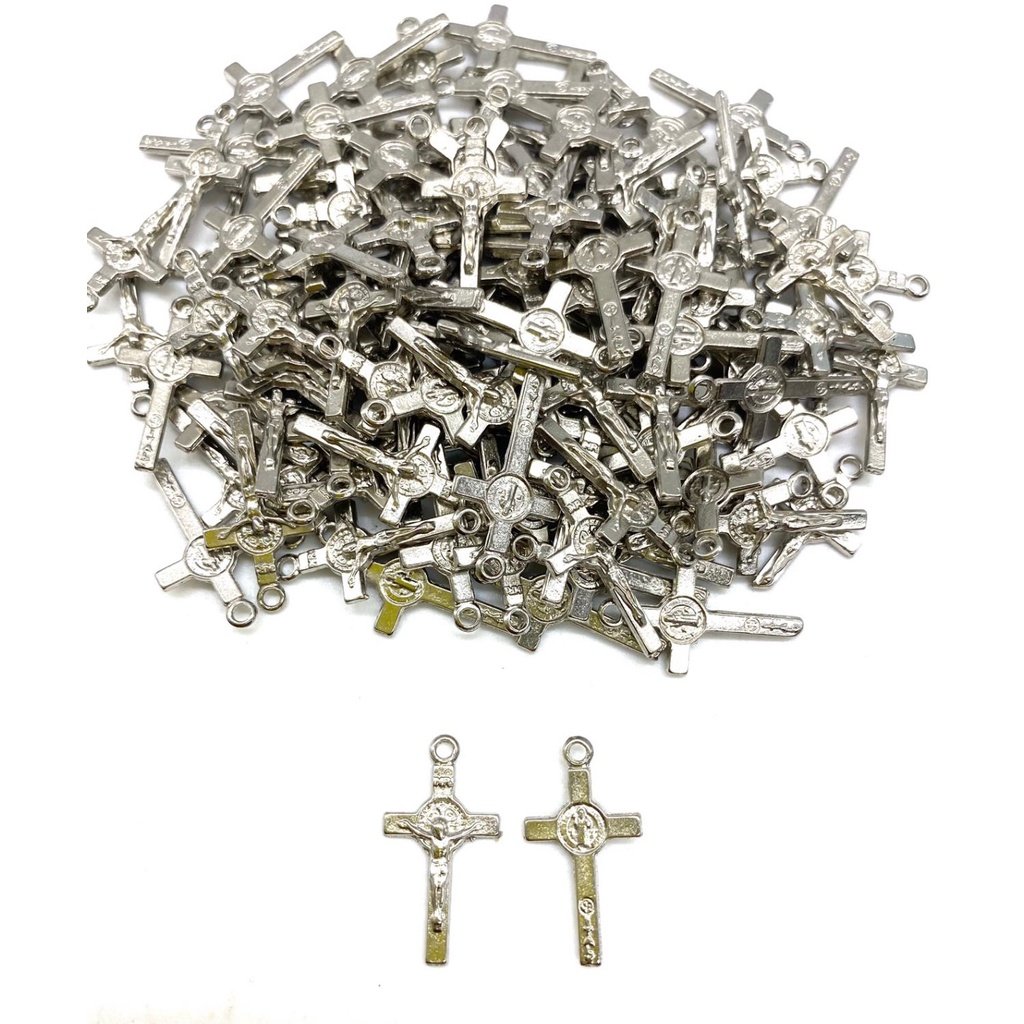 Cruz São Bento 3080 (Pct c 10 pçs) para terços e pulseiras - Med: 2,2 X 1,2 CM