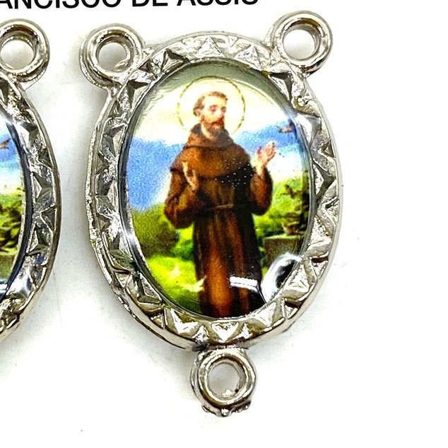 Entremeio Resinado 28 - São Francisco de Assis - p Terço: (PCT C/ 5) 2,3cm X 1,4 cm